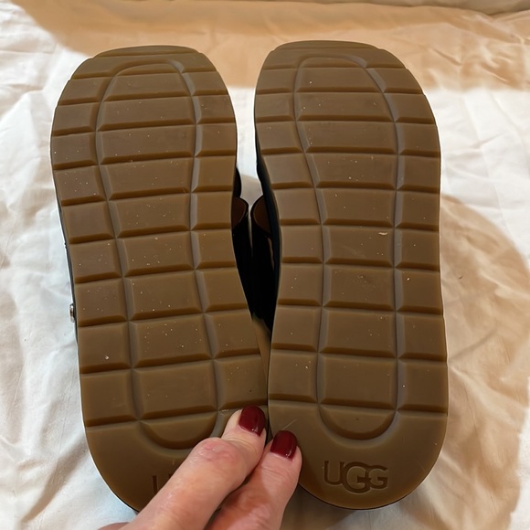 UGG Black patent leather platform sandals, size 6, like new - Picture 4 of 5